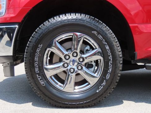 Used 2020 Ford F150 XLT w/ Equipment Group 302A Luxury AWD/4WD image 15