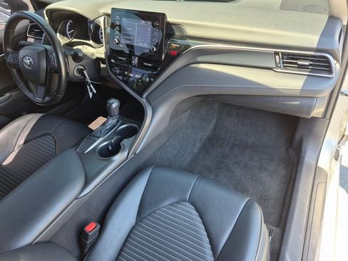 Used 2023 Toyota Camry SE FWD image 18