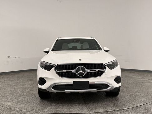 Used 2024 Mercedes-Benz GLC 300 image 6