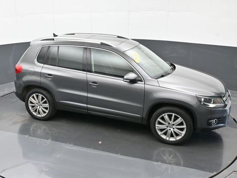 Used 2014 Volkswagen Tiguan SEL AWD/4WD image 32