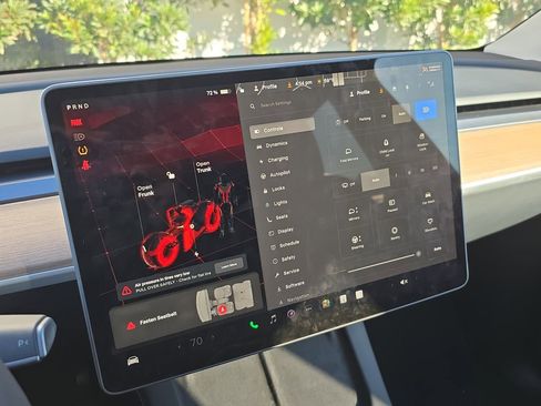 Used 2025 Tesla Model Y Long Range image 20