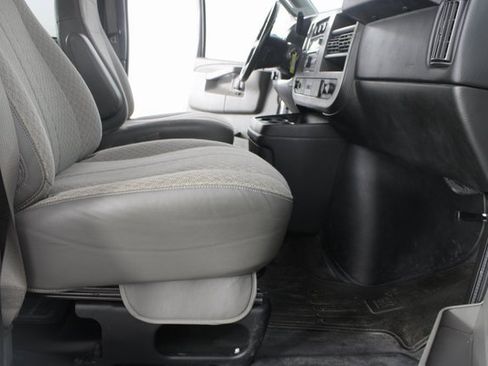 Used 2016 Chevrolet Express 3500 LT w/ LT Preferred Equipment Group image 16