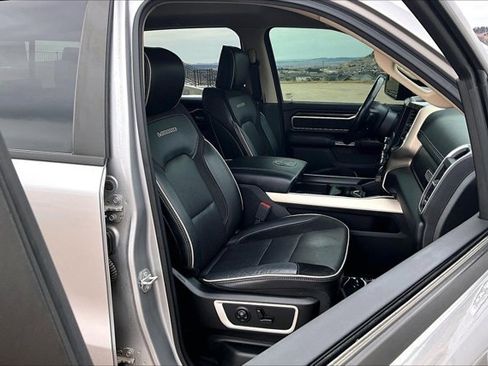 Used 2020 RAM 1500 Laramie image 29
