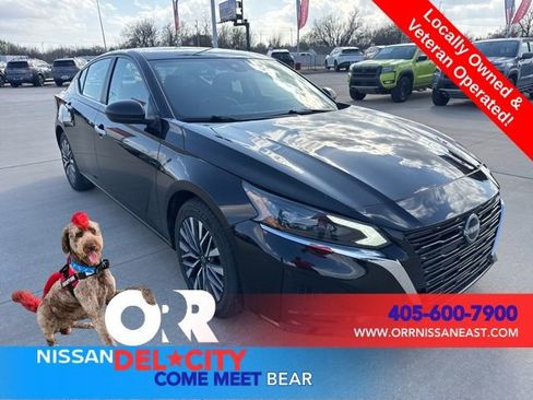 Used 2025 Nissan Altima 2.5 SV image 6