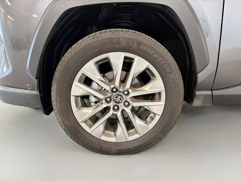Used 2025 Toyota RAV4 Limited w/ Advanced Technology Package AWD/4WD image 32