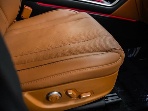 Used 2025 Genesis GV80 2.5T Prestige image 43