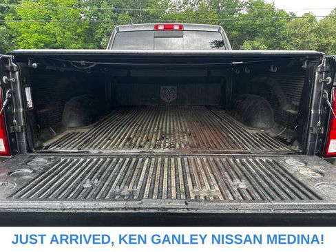 Used 2017 RAM 1500 Big Horn AWD/4WD image 17