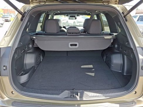 Used 2025 Subaru Forester Premium AWD/4WD image 30