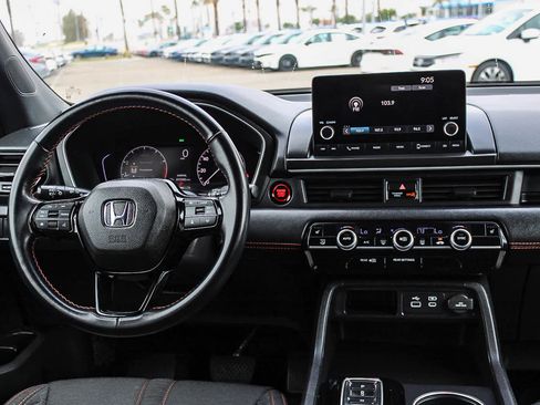 Certified 2025 Honda Pilot Sport image 13