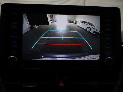 Used 2022 Toyota Corolla LE FWD image 22