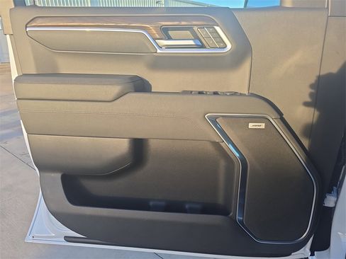 New 2026 GMC Sierra 1500 SLT w/ SLT Premium Plus Package image 27