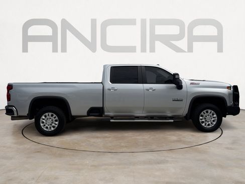Used 2020 Chevrolet Silverado 3500 LT w/ Texas Edition AWD/4WD image 10