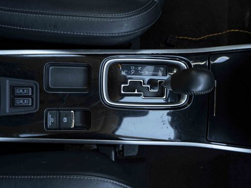 Used 2020 Mitsubishi Outlander SEL FWD image 27