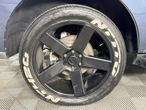 Used 2020 Ford Expedition XLT RWD image 31