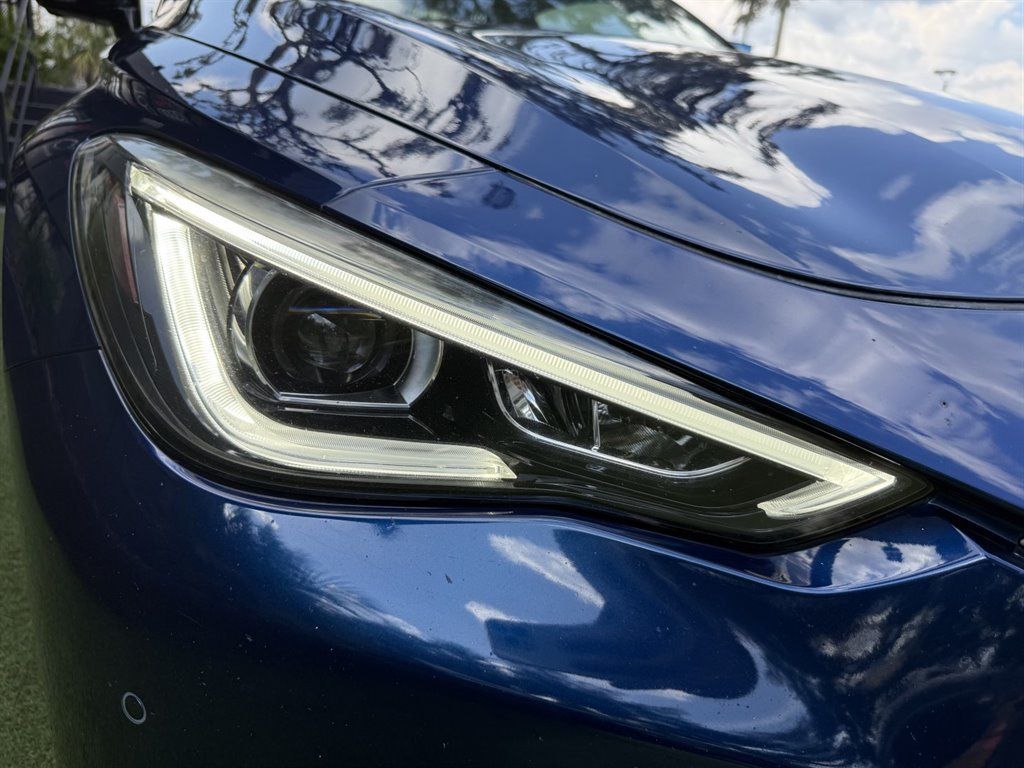 Used 2017 INFINITI Q60 3.0t w/ Premium Plus Package 3.0T RWD image 9