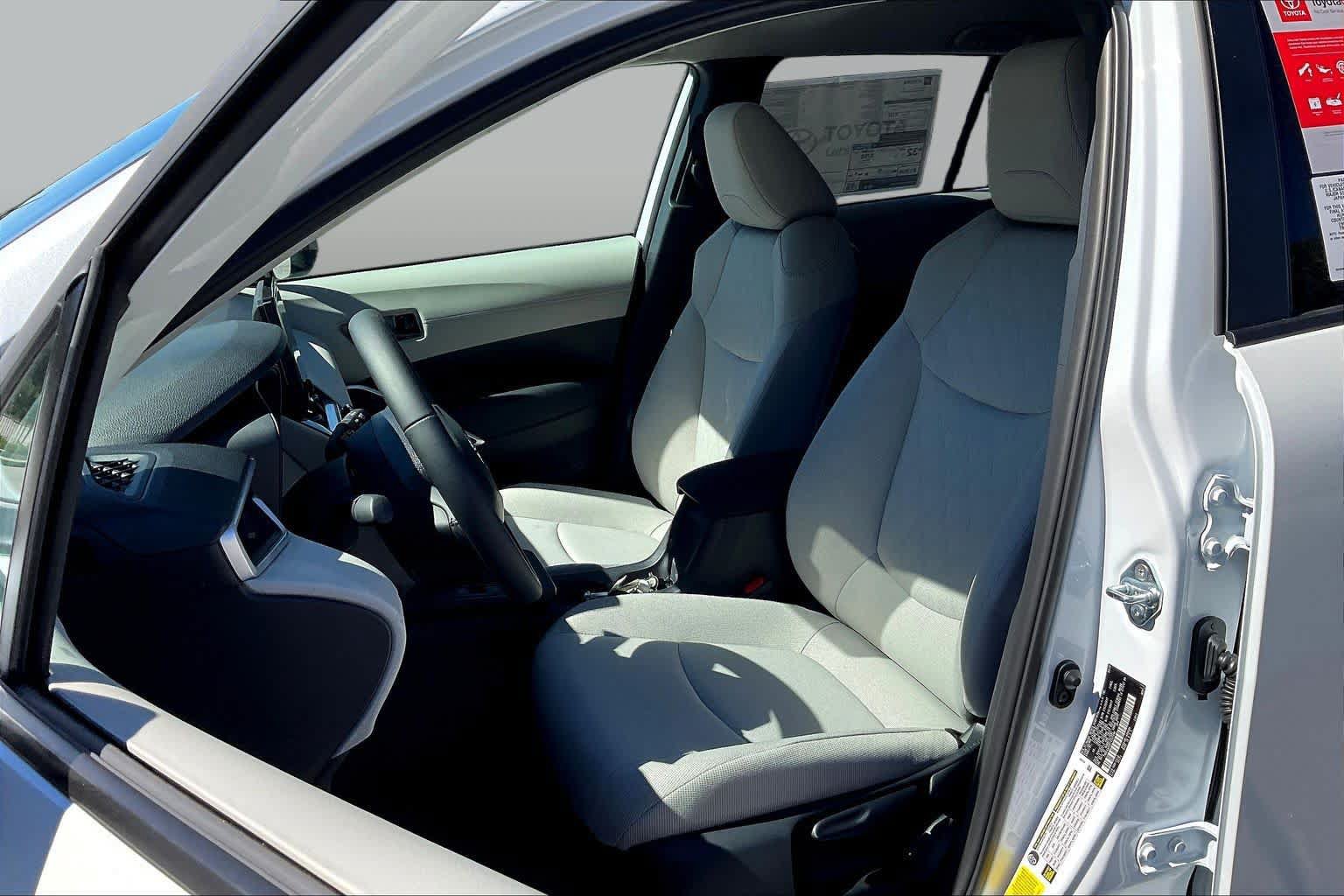 New 2026 Toyota Corolla Cross LE FWD image 9