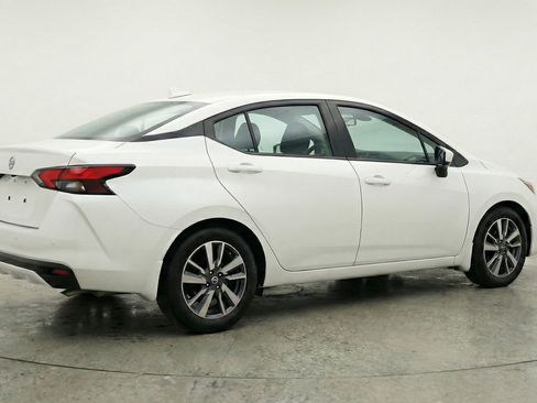 Used 2025 Nissan Versa SV FWD image 9