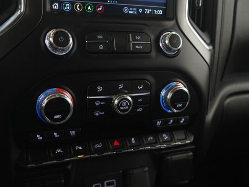 Used 2022 GMC Sierra 1500 AT4 w/ AT4 Premium Package AWD/4WD image 21