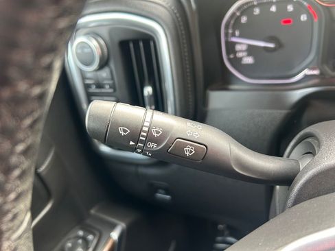 Used 2021 GMC Sierra 1500 Elevation w/ Preferred Package image 21