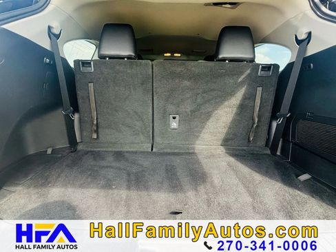 Used 2020 Toyota Highlander XLE image 40