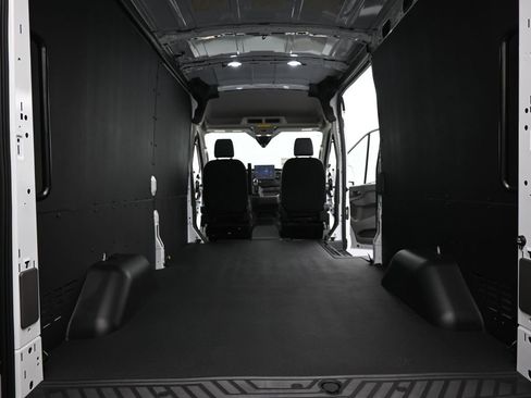 New 2026 Ford Transit 150 148 Medium Roof w/ Load Area Protection Package RWD image 18