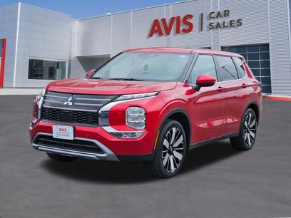 Used 2025 Mitsubishi Outlander SE