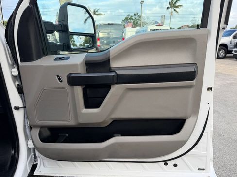 Used 2018 Ford F350 XL w/ Power Equipment Group image 19