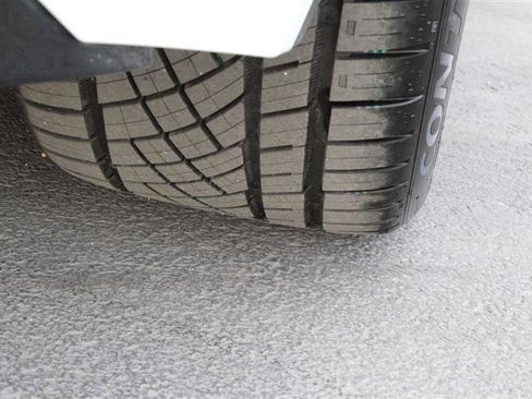 Used 2016 Jaguar F-TYPE R image 38