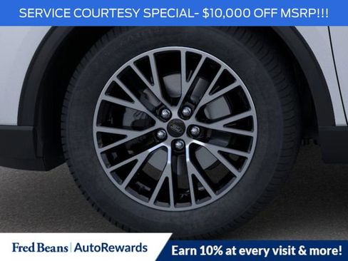 New 2025 Ford Escape SE image 22