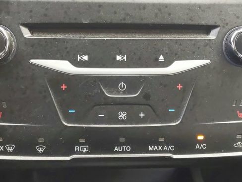 Used 2014 Ford Fusion SE w/ Equipment Group 202A FWD image 28
