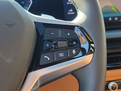 Used 2025 BMW 330i Sedan RWD image 30