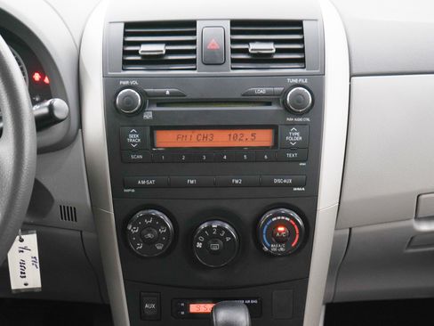Used 2010 Toyota Corolla LE FWD image 15
