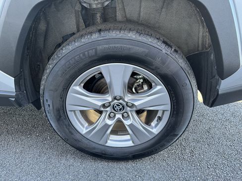 Used 2025 Toyota RAV4 XLE AWD/4WD image 20