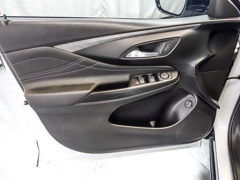 Used 2025 Buick Envista Sport Touring w/ Convenience I Package FWD image 26