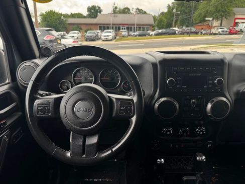 Used 2014 Jeep Wrangler Unlimited Sport w/ Quick Order Package 24S AWD/4WD image 20
