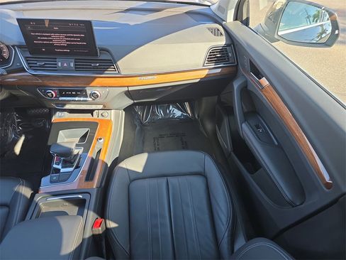 Used 2022 Audi Q5 2.0T Premium Plus w/ Premium Plus Package image 15