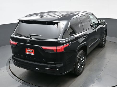 Used 2025 Toyota Sequoia Platinum image 43