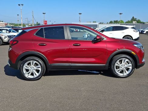 Used 2023 Buick Encore GX Preferred w/ Cold Weather Comfort Package AWD/4WD image 8