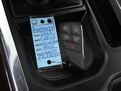 Used 2023 Chevrolet Silverado 1500 RST w/ Convenience Package II AWD/4WD image 33