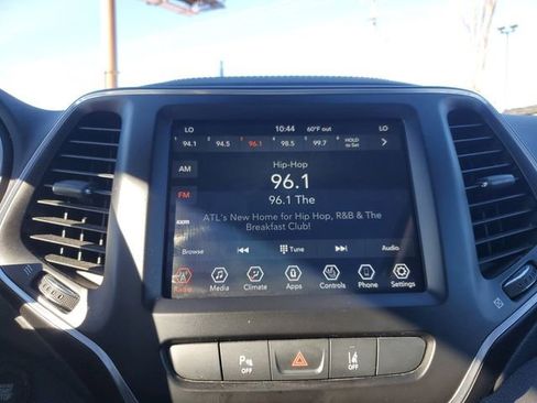 Used 2022 Jeep Cherokee Latitude Lux w/ Sun & Sound Group image 23