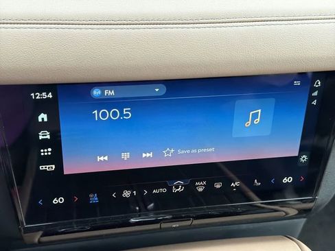 New 2026 Lincoln Navigator Black Label AWD/4WD image 16