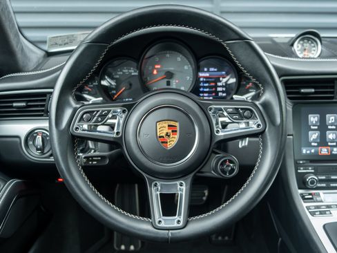 Certified 2019 Porsche 911 Carrera 4S AWD/4WD image 23