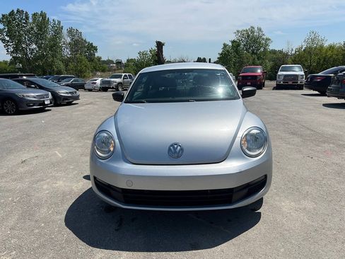 Used 2014 Volkswagen Beetle 1.8T FWD image 2