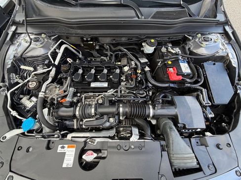 Used 2018 Honda Accord EX image 16