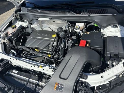 Used 2025 Buick Envista Preferred w/ Convenience II Package FWD image 27