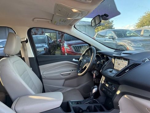 Used 2018 Ford Escape SEL image 11