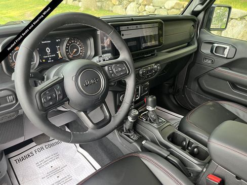 Used 2026 Jeep Wrangler Rubicon AWD/4WD image 5