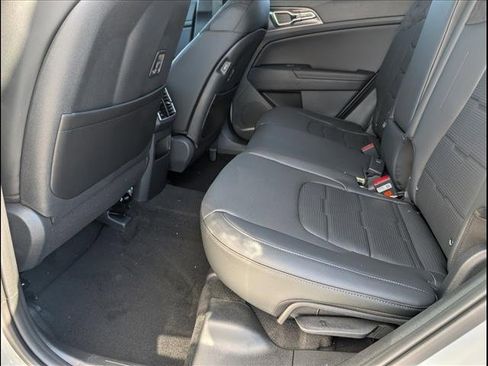 New 2026 Kia Sportage SX image 8