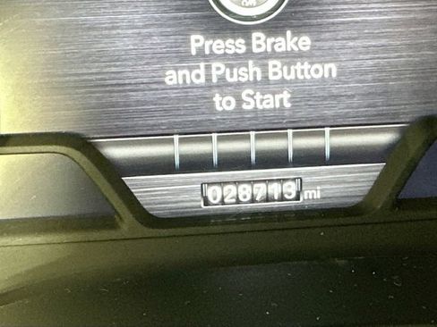Used 2023 RAM 1500 Laramie AWD/4WD image 14
