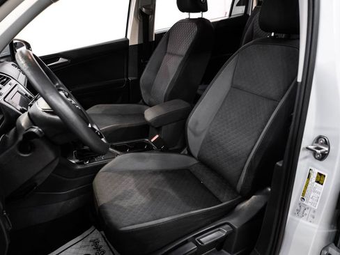 Used 2018 Volkswagen Tiguan S image 4